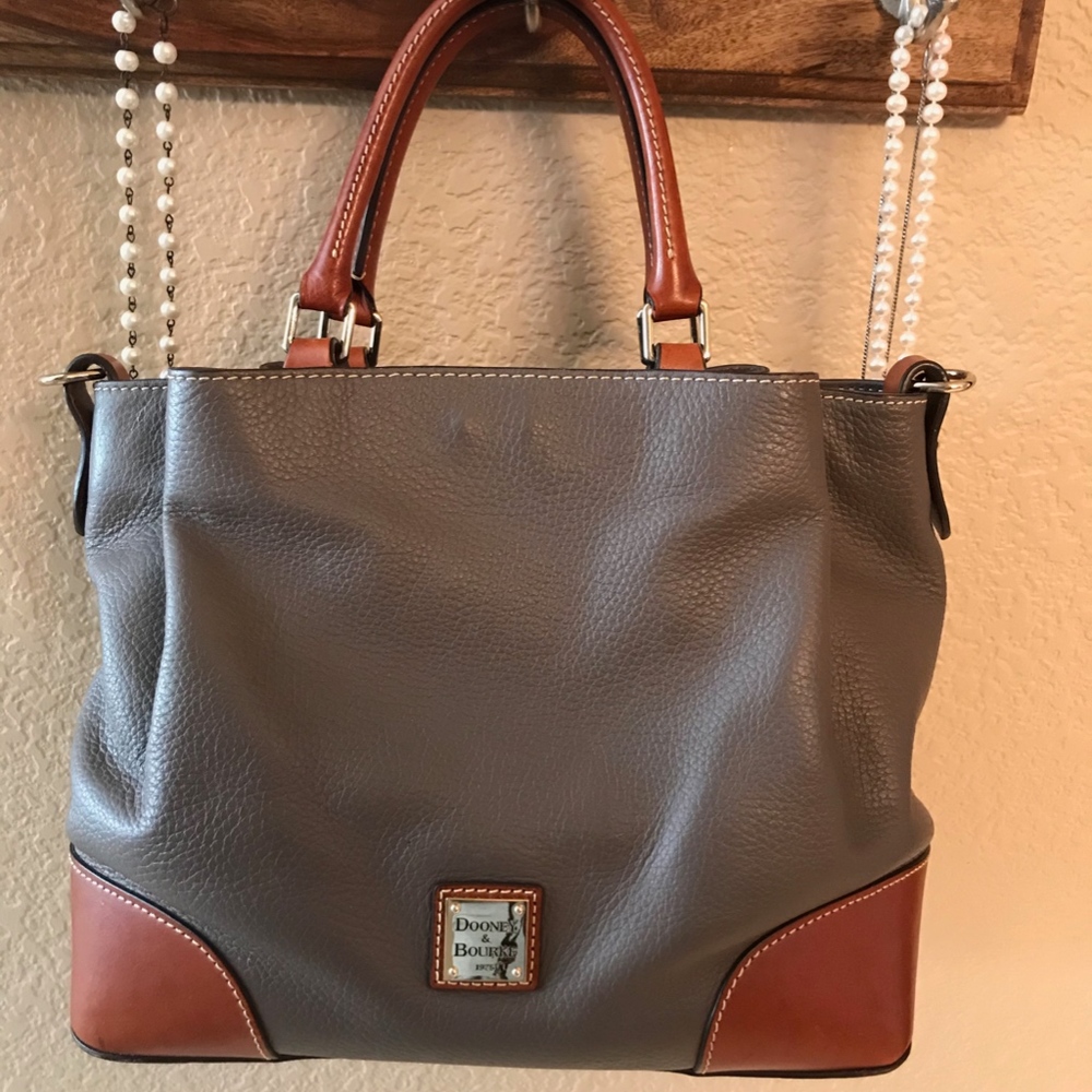 Pebble Grain Brenna in ELEPHANT